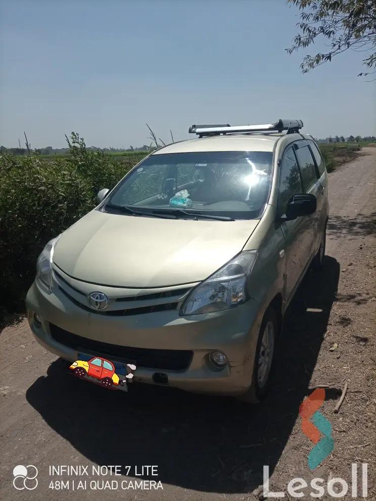 تويوتا فينزا اوتوماتك مستعملة ذهبي موديل 2013 - الصورة الرئيسية