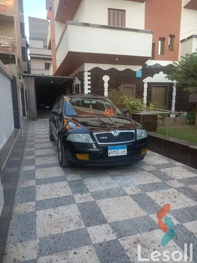 سكودا أوكتافيا اوتوماتك مستعملة أسود موديل 2007