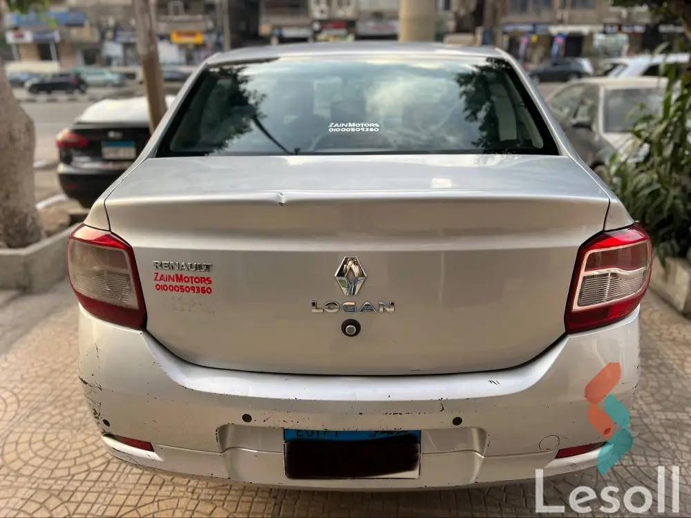 رينو لوجان اوتوماتك مستعملة أسود موديل 2016 - صورة 4
