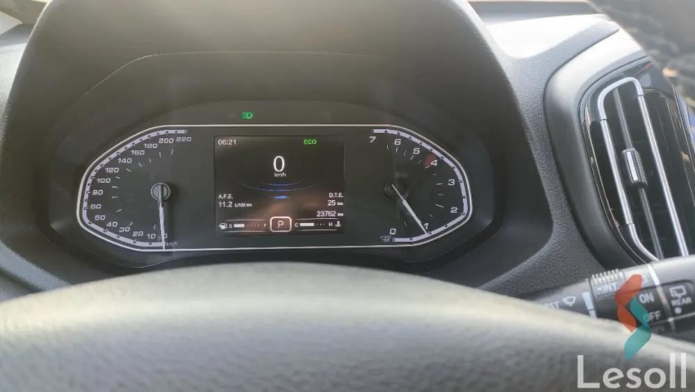 شيري تيجو 7 اوتوماتك مستعملة رمادي داكن موديل 2025 - كل الصور