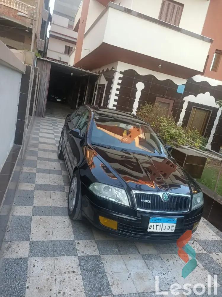 سكودا أوكتافيا اوتوماتك مستعملة أسود موديل 2007