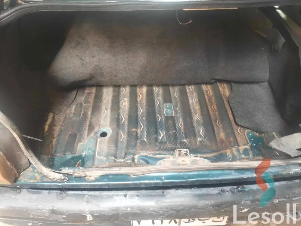 رينو ميجان مانيوال مستعملة كحلي موديل 1999 - الصورة الرئيسية