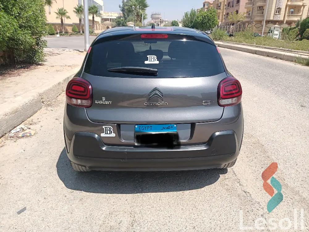 ستروين سي3 اوتوماتك مستعملة رمادي داكن موديل 2022