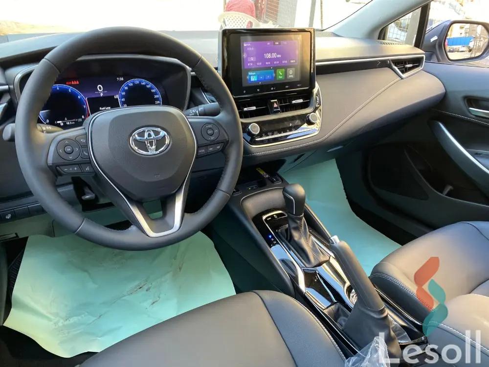 تويوتا كورولا اوتوماتك جديدة أبيض موديل 2026