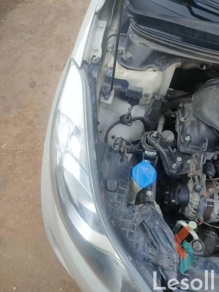 هيونداي إلنترا اوتوماتك مستعملة بيج موديل 2014 - صورة 4