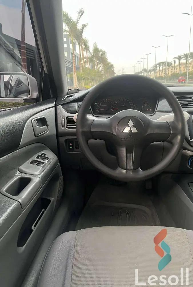 ميتسوبيشي لانسر اوتوماتك مستعملة أبيض موديل 2007