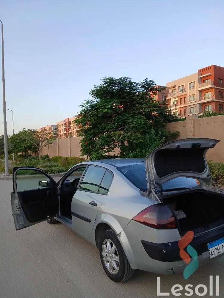 رينو ميجان اوتوماتك مستعملة فضي موديل 2006 - كل الصور