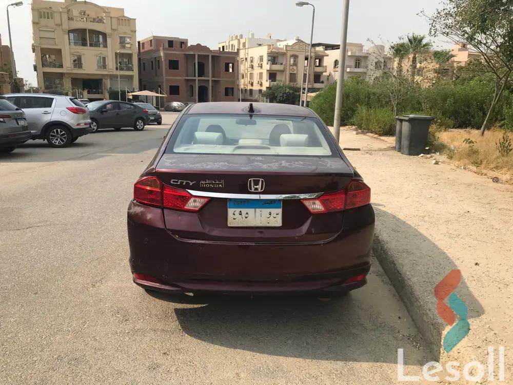 هوندا سيتي اوتوماتك مستعملة أحمر موديل 2014