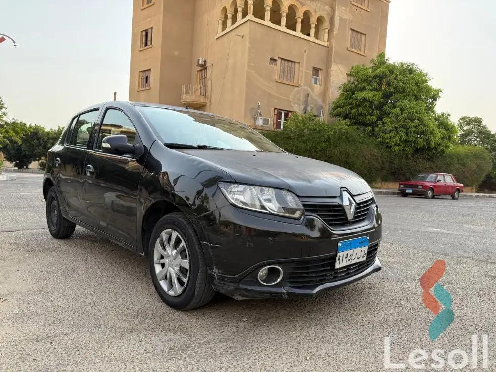 رينو سانديرو اوتوماتك مستعملة أسود موديل 2017 - صورة 3