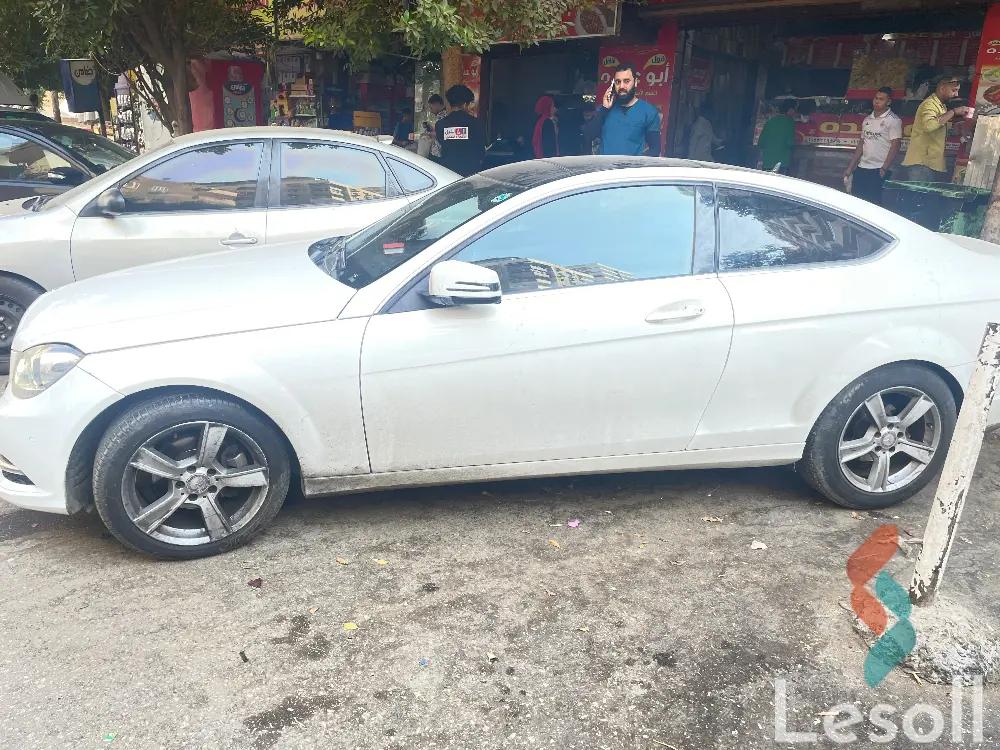 مرسيدس بنز ١٨٠ سي اوتوماتك مستعملة أبيض موديل 2013 - كل الصور