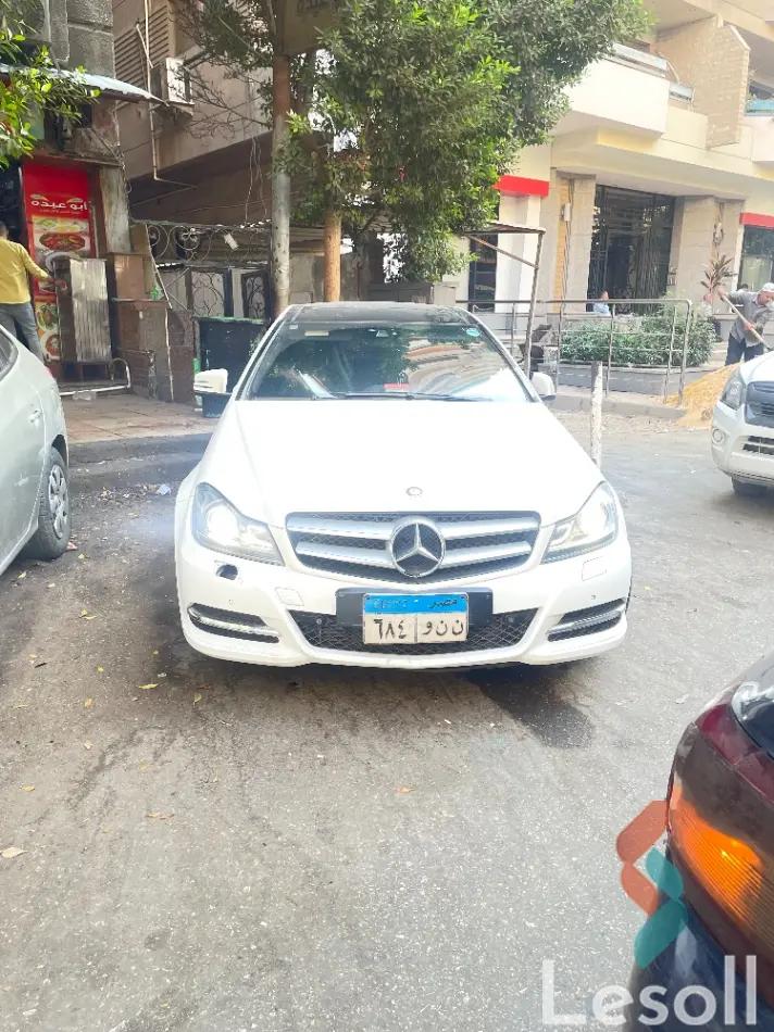 مرسيدس بنز ١٨٠ سي اوتوماتك مستعملة أبيض موديل 2013