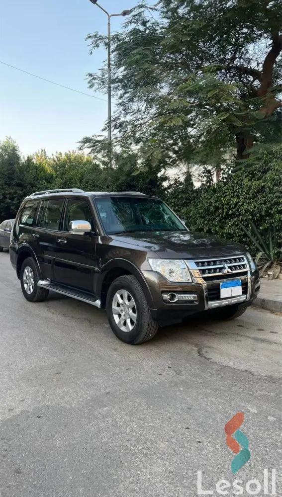 ميتسوبيشي باجيرو اوتوماتك مستعملة أسود موديل 2021 - كل الصور