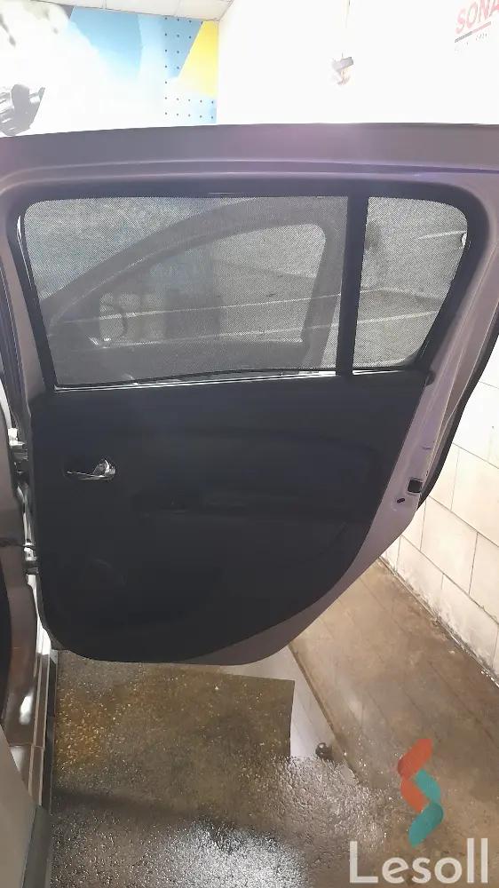 رينو سانديرو مانيوال مستعملة فضي موديل 2015 - صورة 2