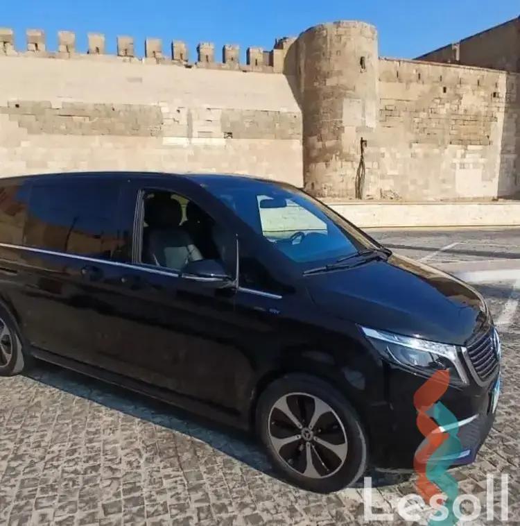 مرسيدس بنز فيانو اوتوماتك مستعملة أسود موديل 2023 - كل الصور