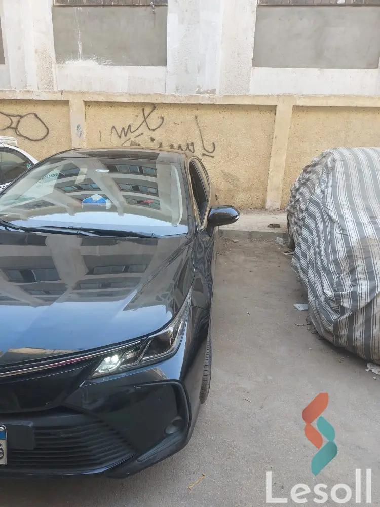 تويوتا كورولا اوتوماتك مستعملة أسود موديل 2022