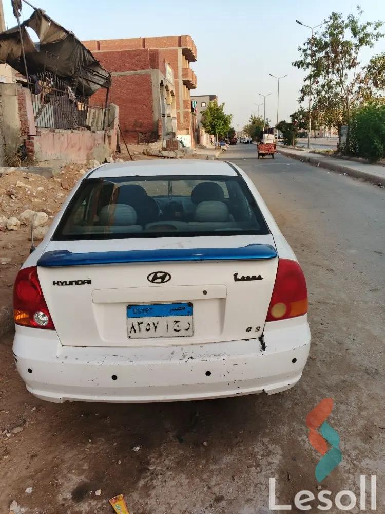 هيونداي فيرنا اوتوماتك مستعملة أبيض موديل 2008 - صورة 3