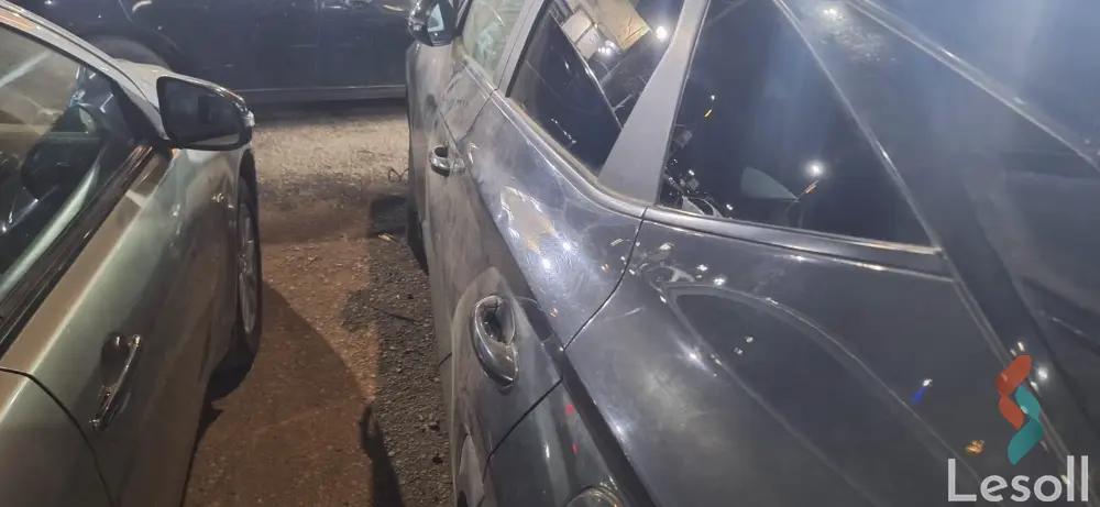 هيونداي توسان اوتوماتك مستعملة أزرق موديل 2021