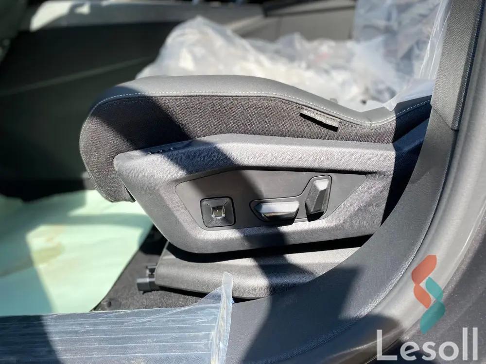 بيجو 3008 اوتوماتك جديدة رمادي داكن موديل 2026