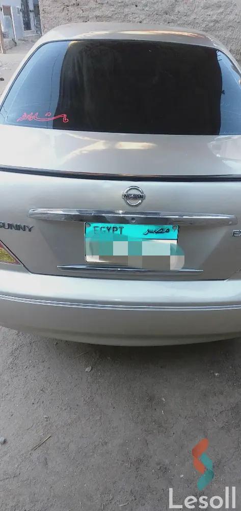 نيسان صني اوتوماتك مستعملة ذهبي موديل 2012