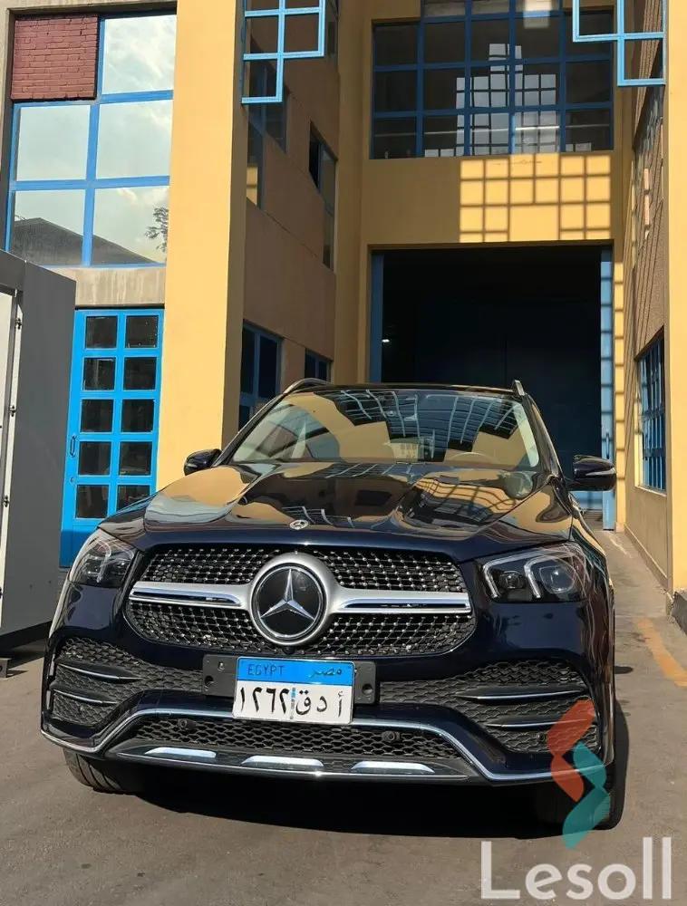 مرسيدس بنز جي إل سي اوتوماتك مستعملة أسود موديل 2025 - صورة 4