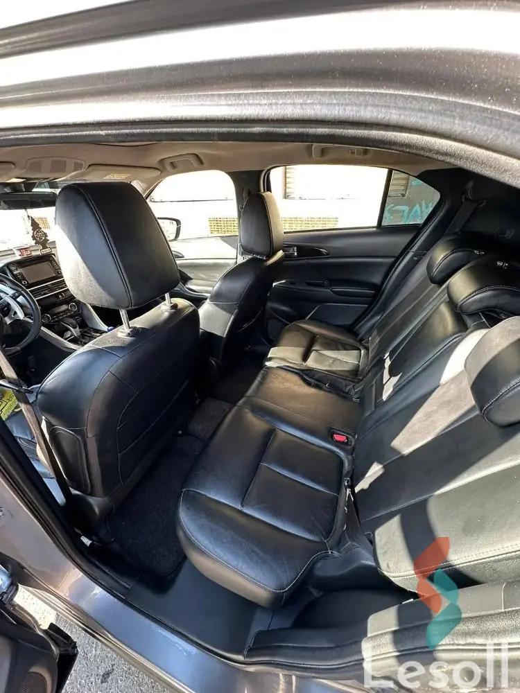 ميتسوبيشي إكليبس كروس اوتوماتك مستعملة رمادي داكن موديل 2019 - كل الصور