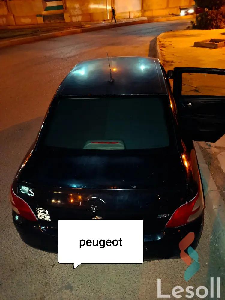 بيجو 301 اوتوماتك مستعملة أسود موديل 2015