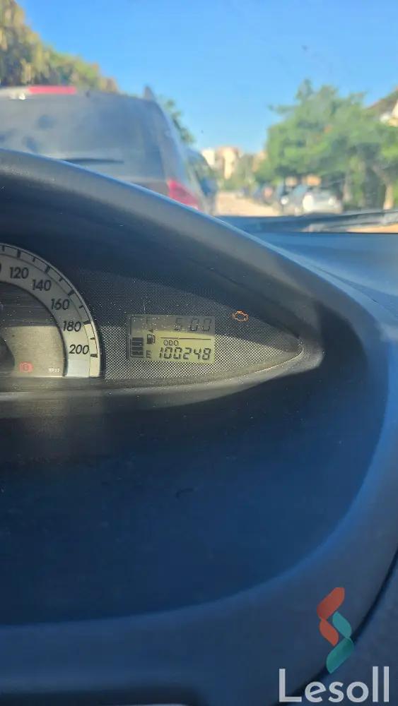 تويوتا يارس مانيوال مستعملة رمادي داكن موديل 2008