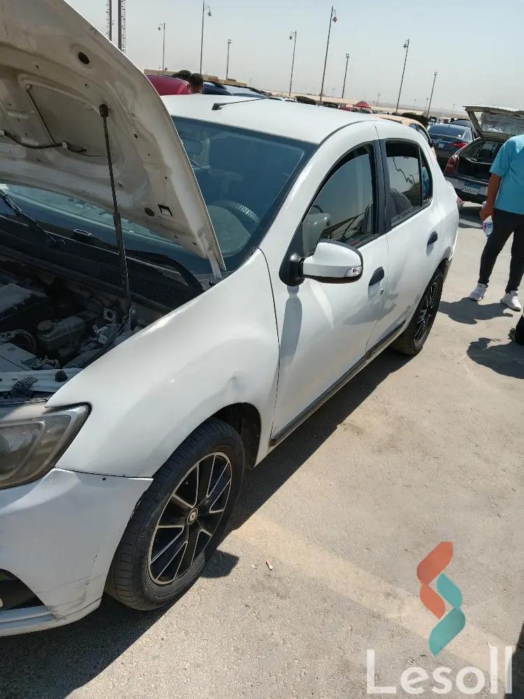 رينو لوجان اوتوماتك مستعملة أبيض موديل 2020