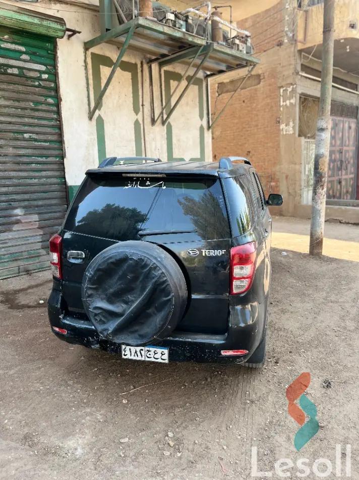 ديهاتسو دايهاتسو تيريوس اوتوماتك مستعملة أسود موديل 2010 - صورة 4