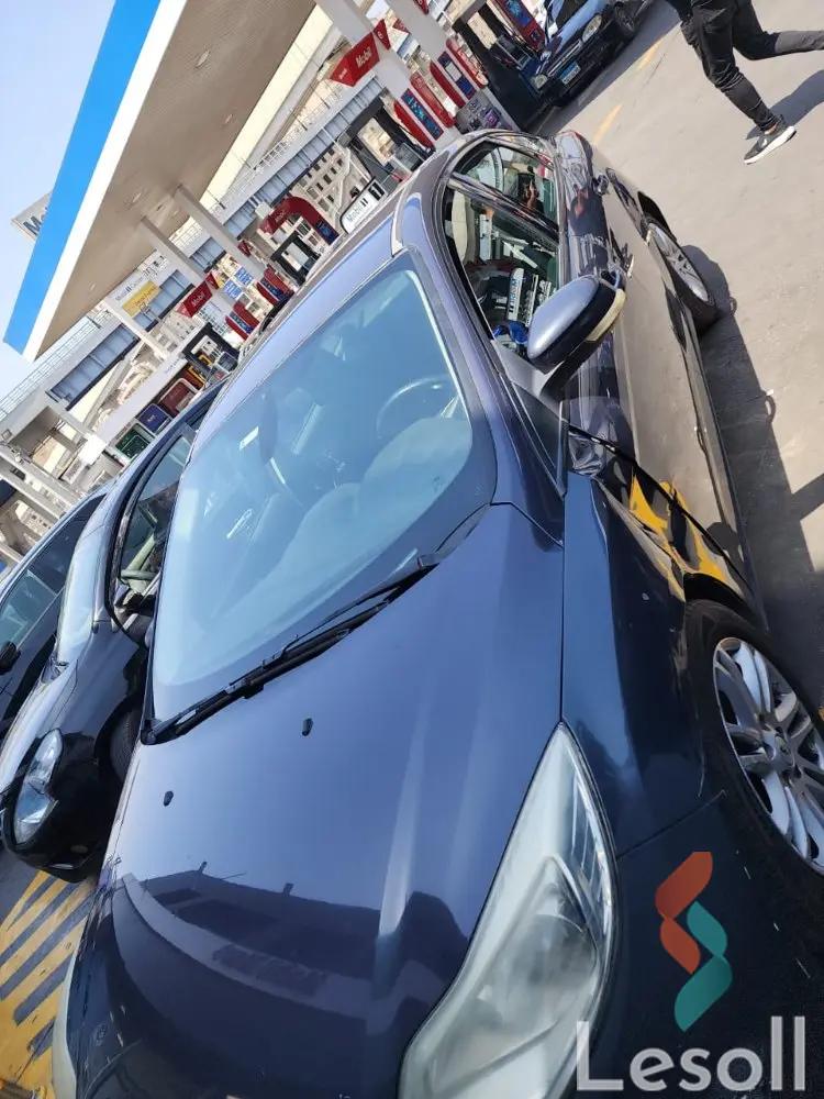 Ford focus automatic used blue model 2012 - Image 4