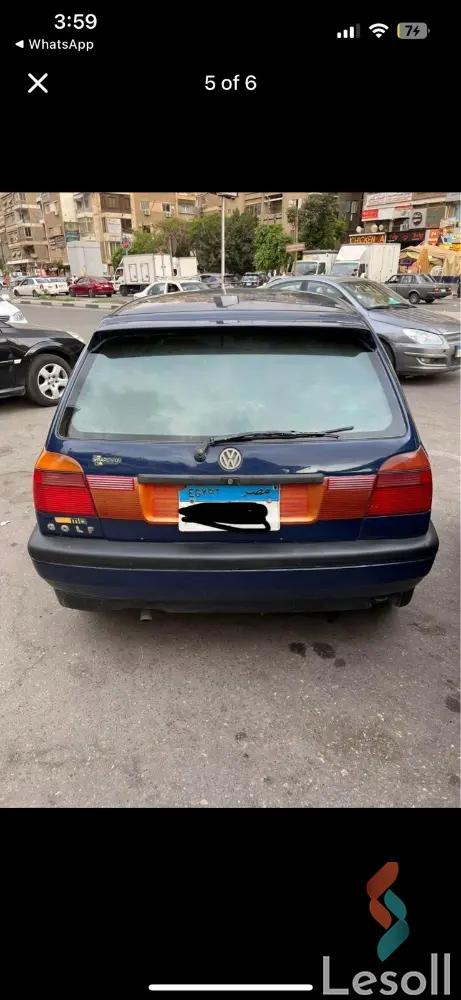 فولكس واجن جولف اوتوماتك مستعملة أزرق موديل 1997