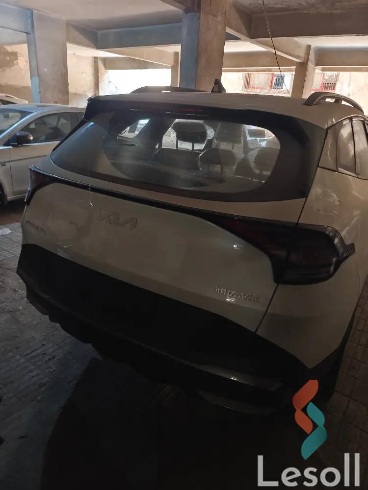 كيا سبورتاج مانيوال مستعملة أبيض موديل 2024