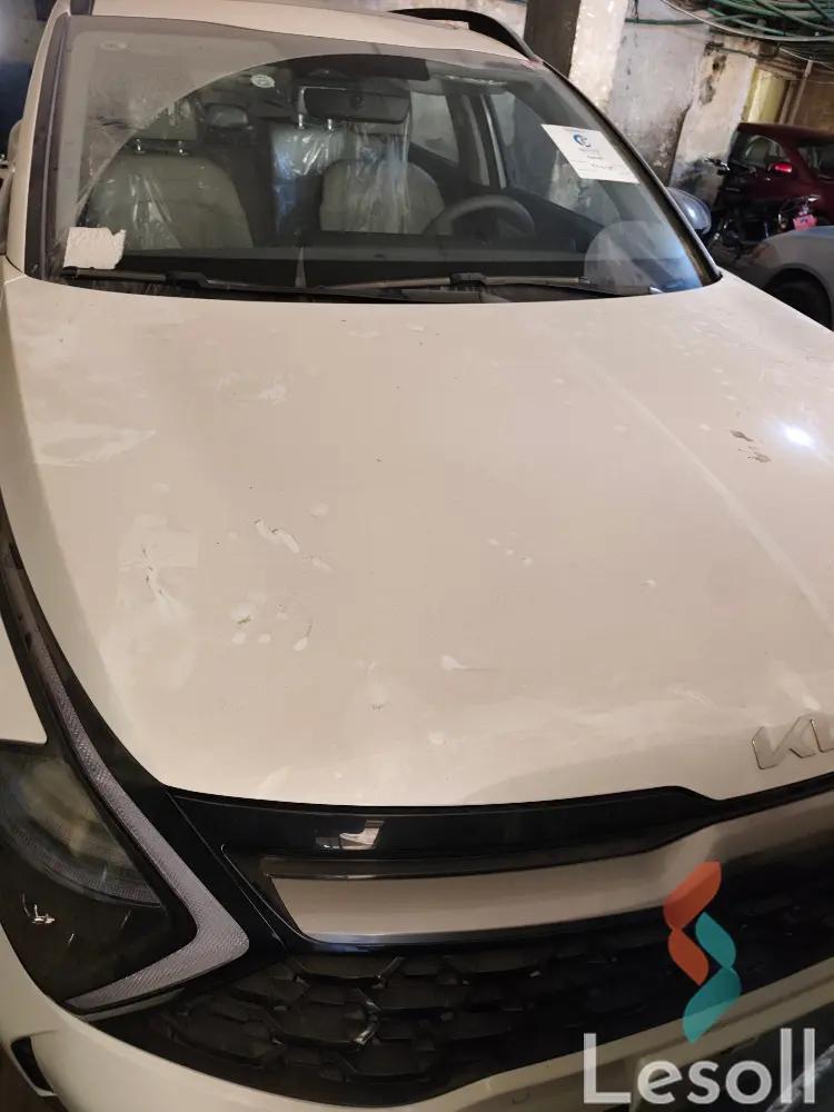 كيا سبورتاج مانيوال مستعملة أبيض موديل 2024