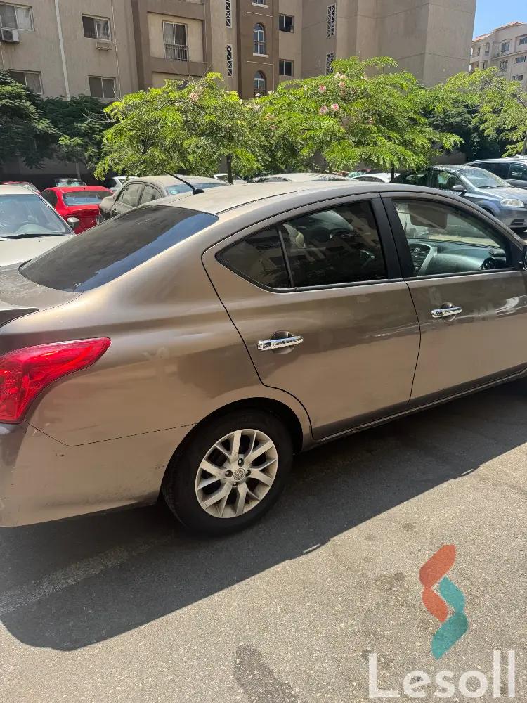 نيسان صني اوتوماتك مستعملة ذهبي موديل 2017