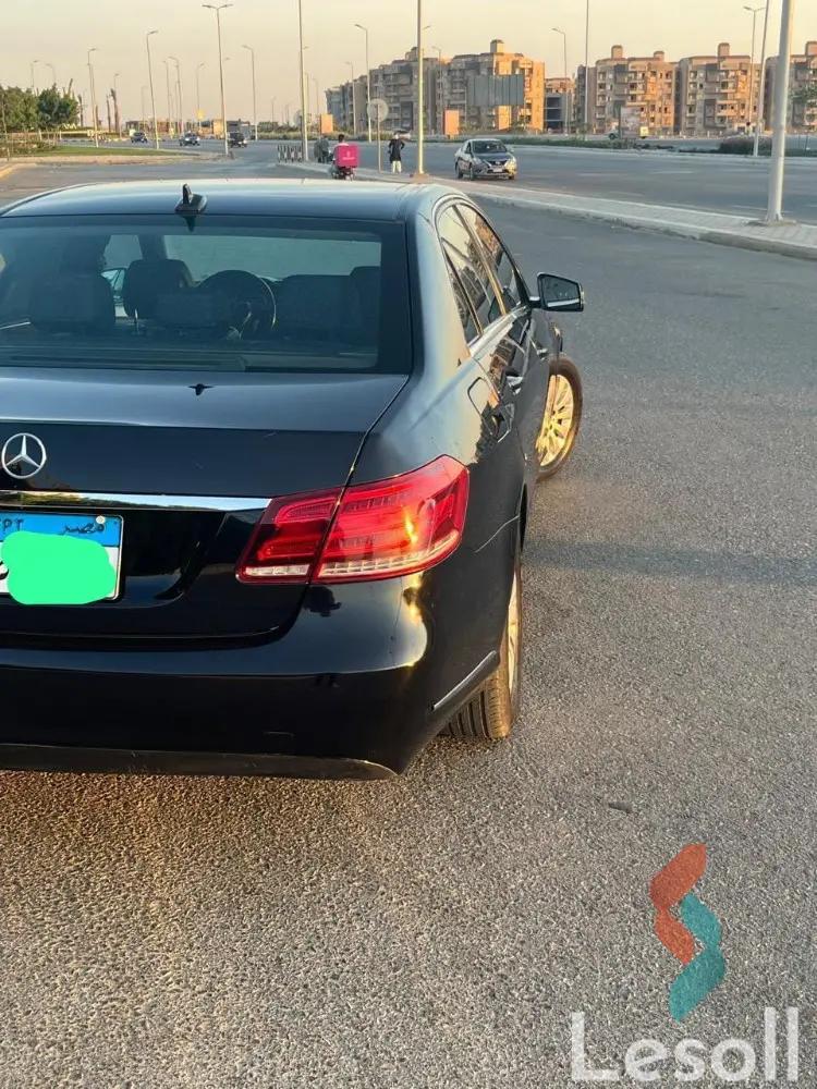 مرسيدس بنز إي كلاس اوتوماتك مستعملة أسود موديل 2016