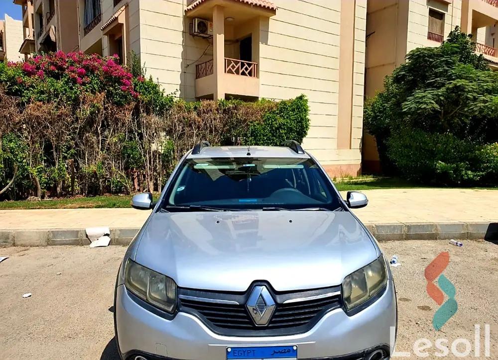 رينو سانديرو اوتوماتك مستعملة فضي موديل 2015