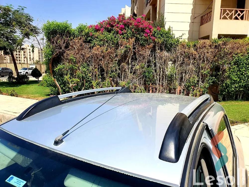 رينو سانديرو اوتوماتك مستعملة فضي موديل 2015