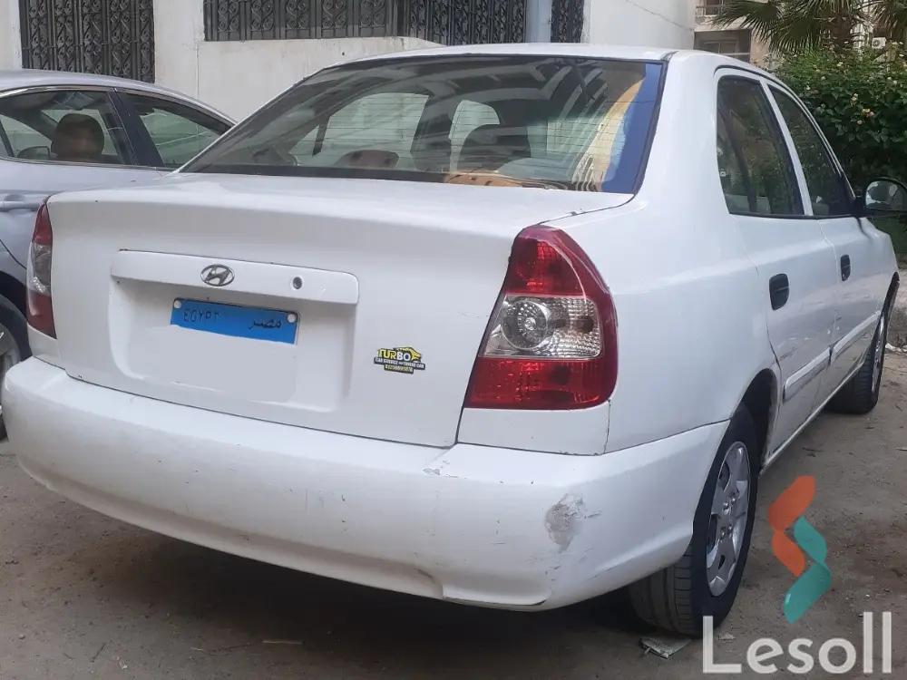 هيونداي فيرنا مانيوال مستعملة أبيض موديل 2008