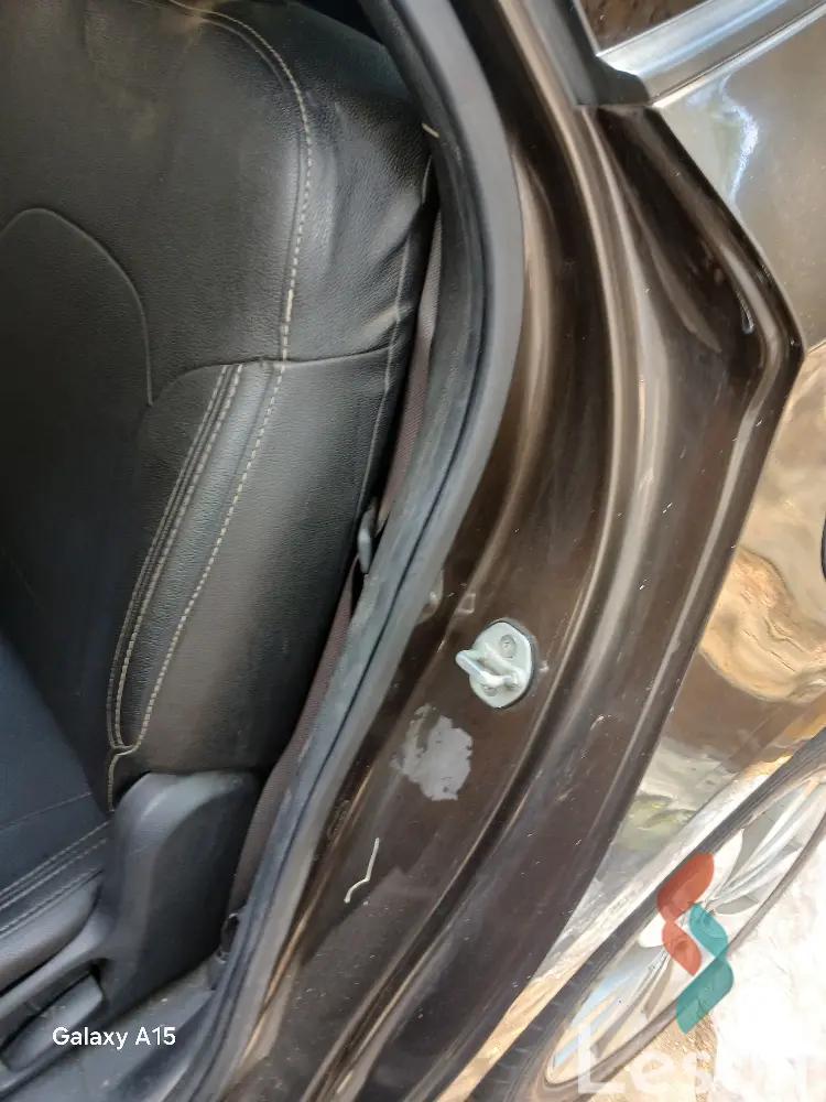 كيا كارينز اوتوماتك مستعملة بني موديل 2015