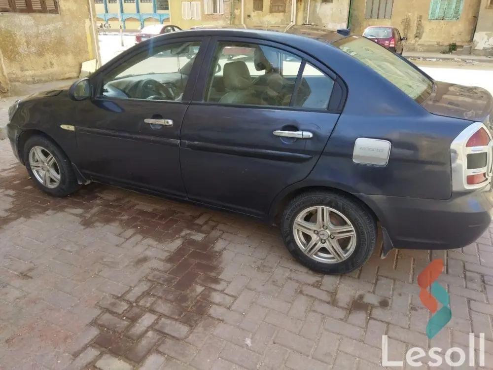 هيونداي أكسنت مانيوال مستعملة رمادي داكن موديل 2011