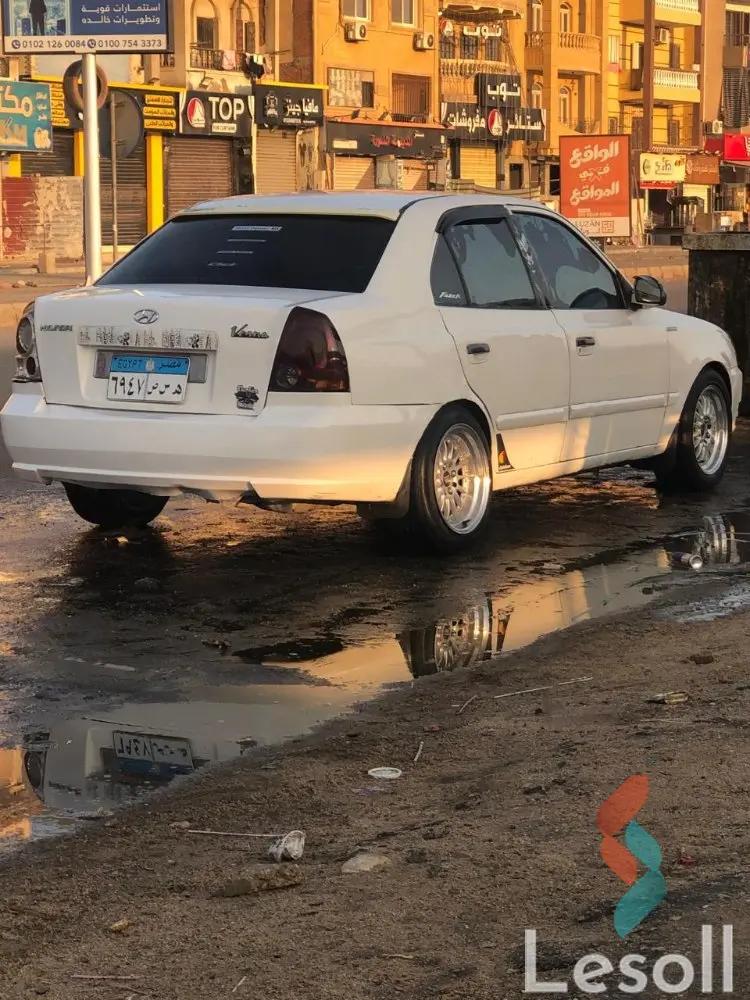 هيونداي فيرنا مانيوال مستعملة أبيض موديل 2014