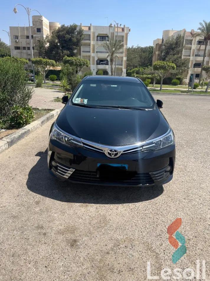 تويوتا كورولا اوتوماتك مستعملة أسود موديل 2018