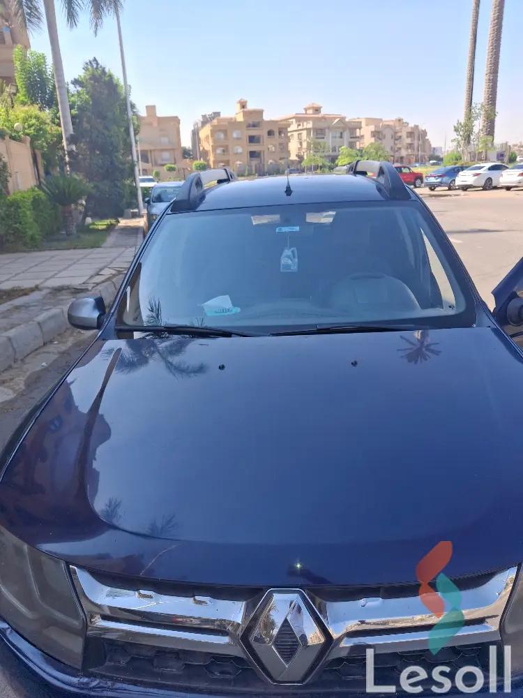 رينو دستر اوتوماتك مستعملة أزرق موديل 2017