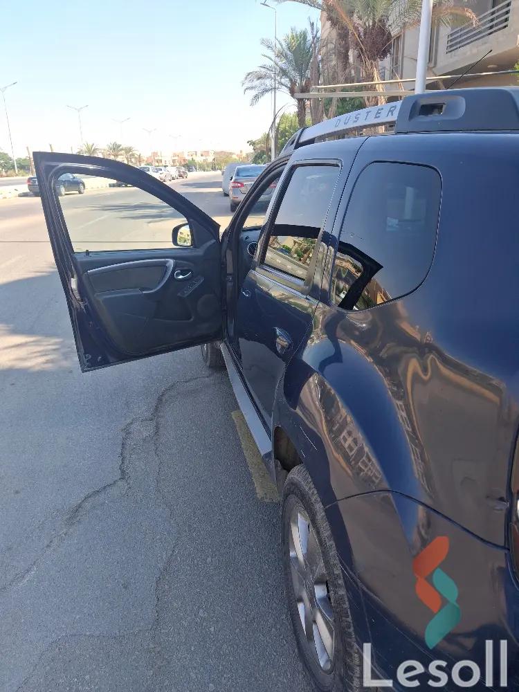 رينو دستر اوتوماتك مستعملة أزرق موديل 2017