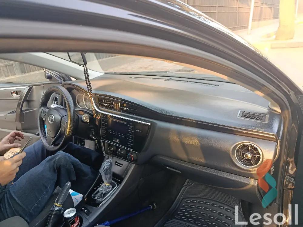 تويوتا كورولا اوتوماتك مستعملة أسود موديل 2017 - كل الصور