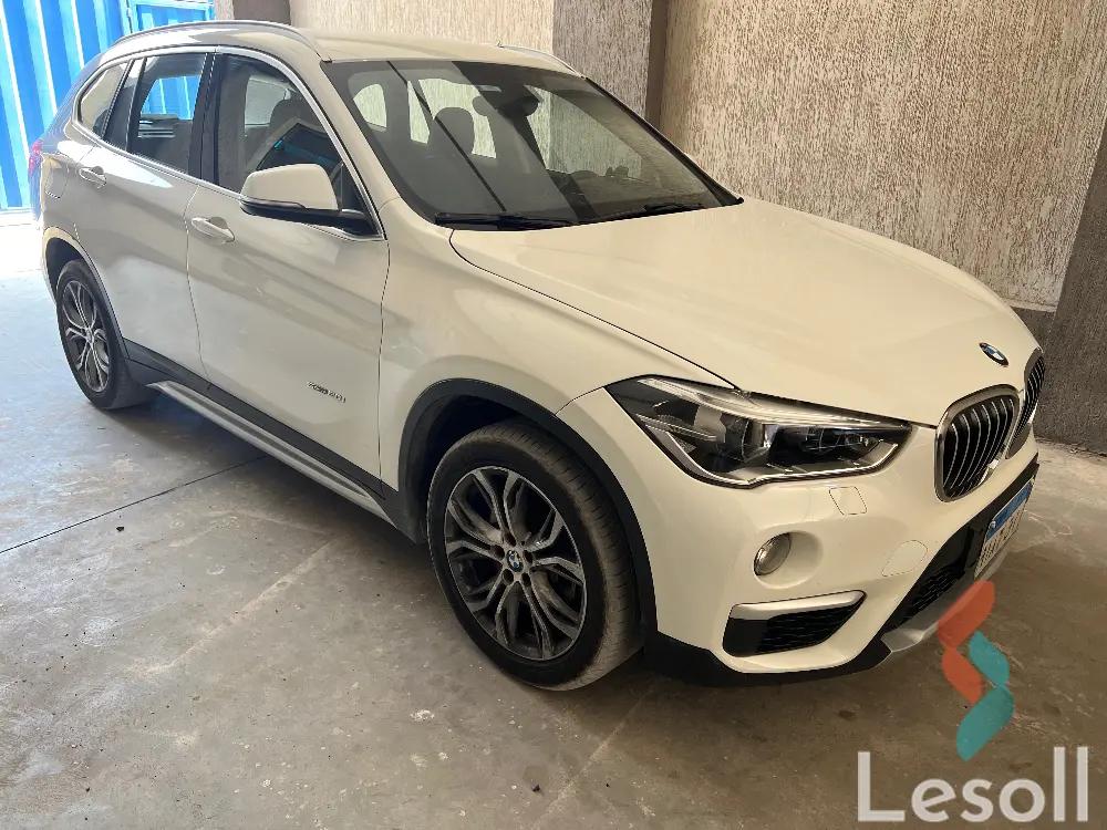 بي ام دبليو x1 اوتوماتك مستعملة أبيض موديل 2018