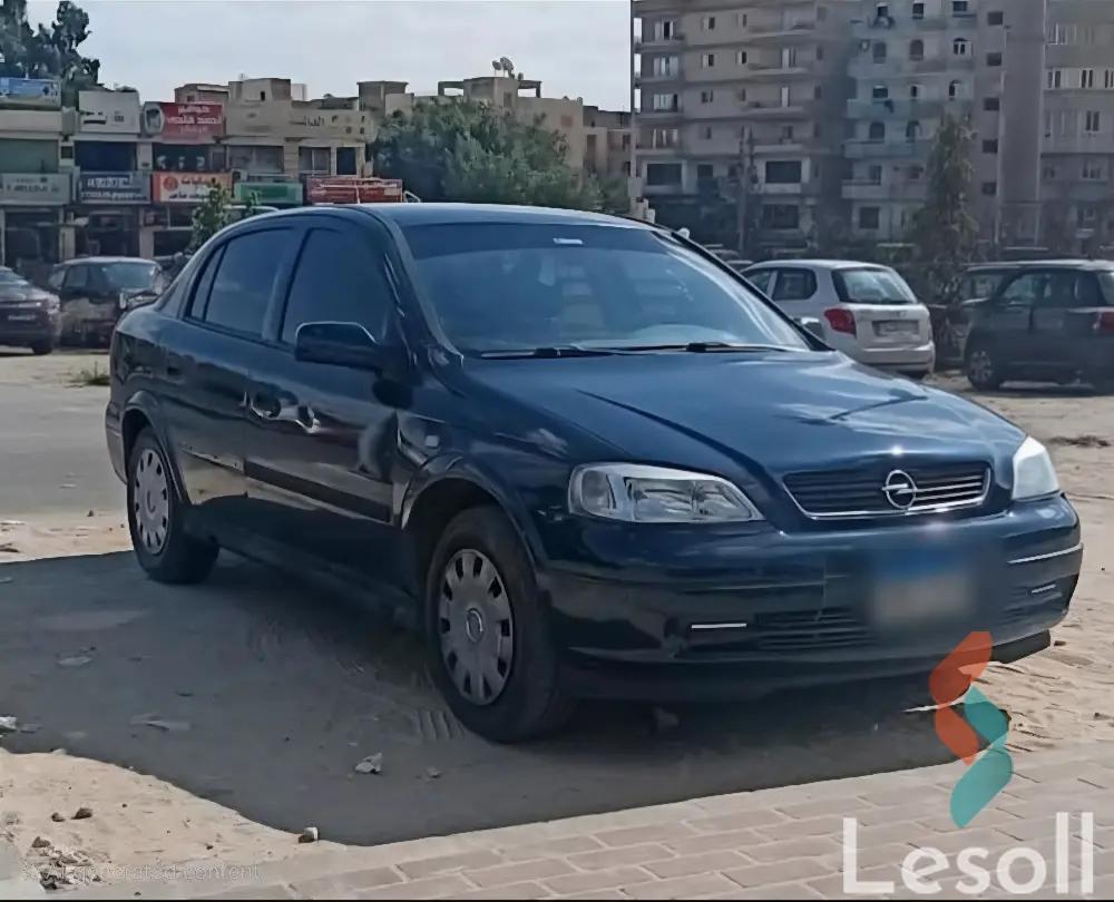 أوبل أسترا مانيوال مستعملة كحلي موديل 2002