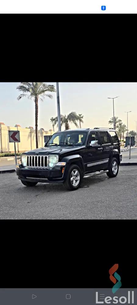 جيب جراند شيروكي اوتوماتك مستعملة أسود موديل 2010