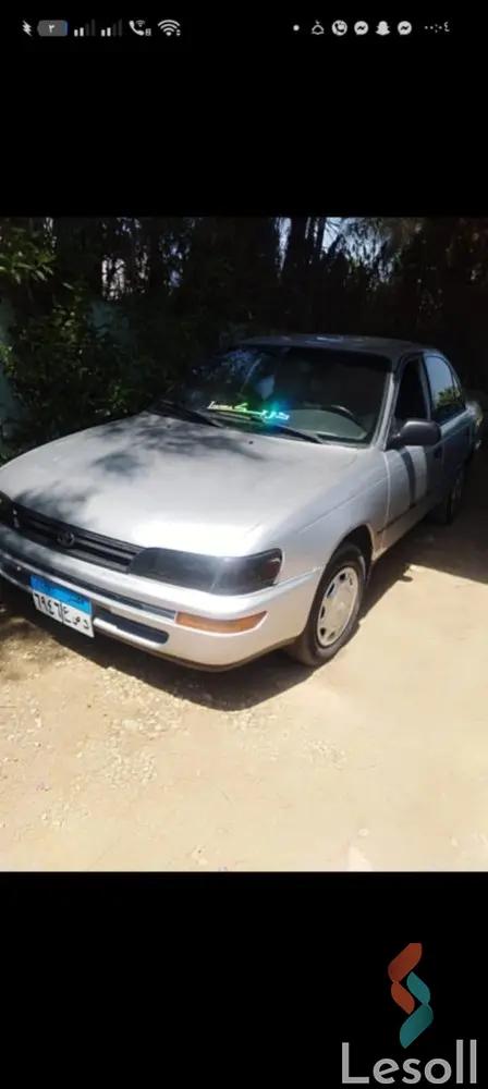 تويوتا فينزا اوتوماتك مستعملة فضي موديل 1995