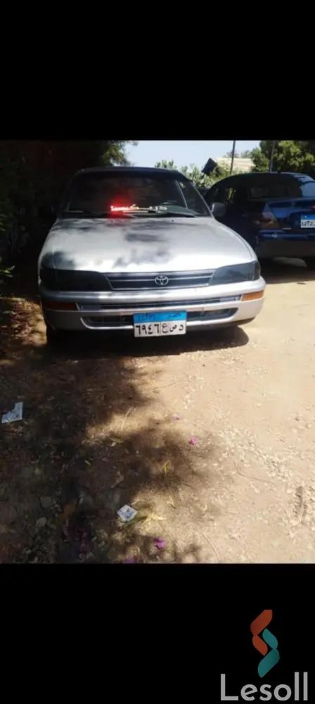 تويوتا فينزا اوتوماتك مستعملة فضي موديل 1995